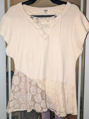 gimmicks by BKE Cream Knit Tunic with Lace Panels